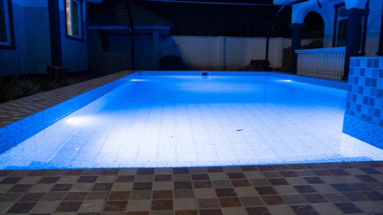 Luxury Beach Villa Inn ダル・エス・サラーム エクステリア 写真