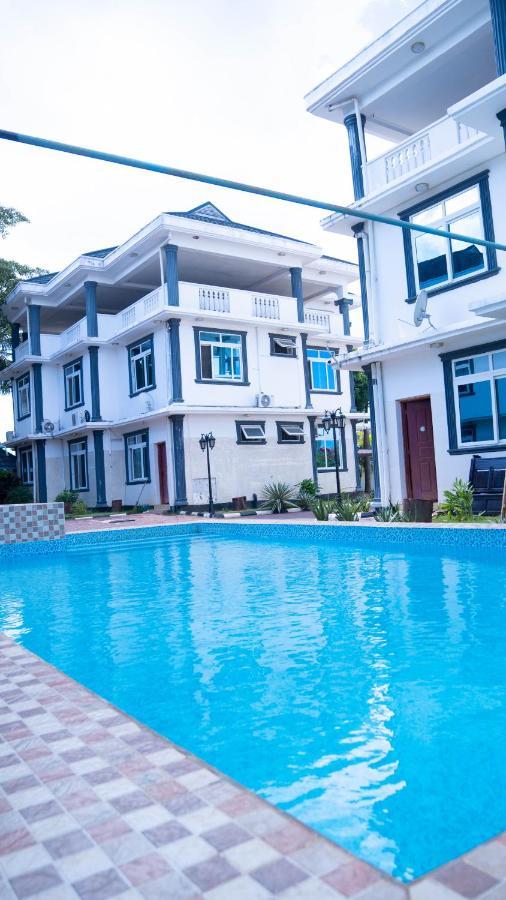 Luxury Beach Villa Inn ダル・エス・サラーム エクステリア 写真
