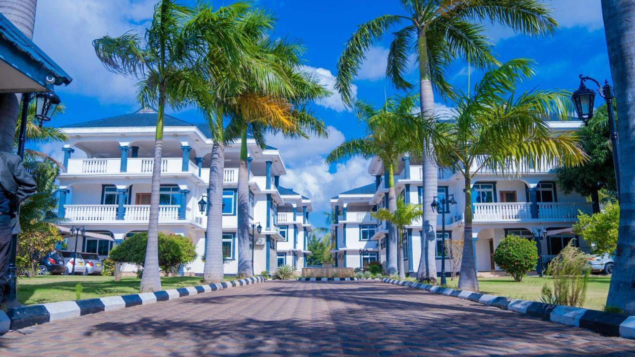 Luxury Beach Villa Inn ダル・エス・サラーム エクステリア 写真