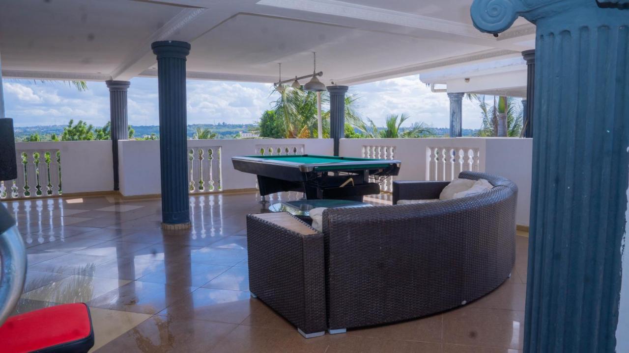 Luxury Beach Villa Inn ダル・エス・サラーム エクステリア 写真