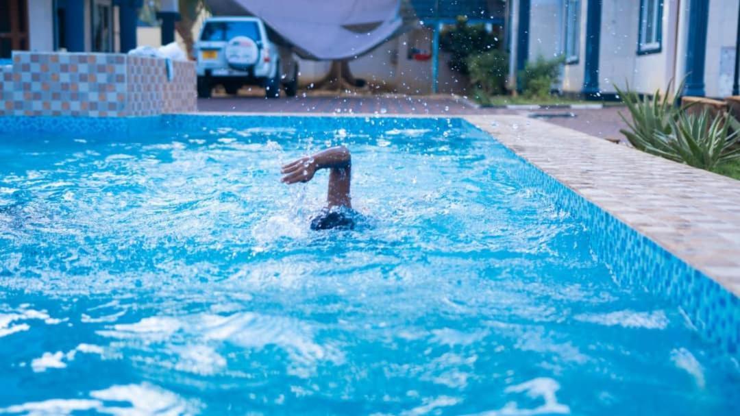 Luxury Beach Villa Inn ダル・エス・サラーム エクステリア 写真